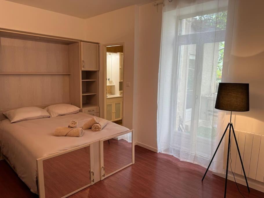 La Parenthese Millavoise Apartment Мийо Екстериор снимка